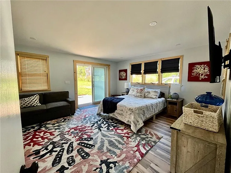 27 S Shore Rd — Photo 15