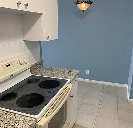 4th image of 3915 S Flagler Dr APT 306