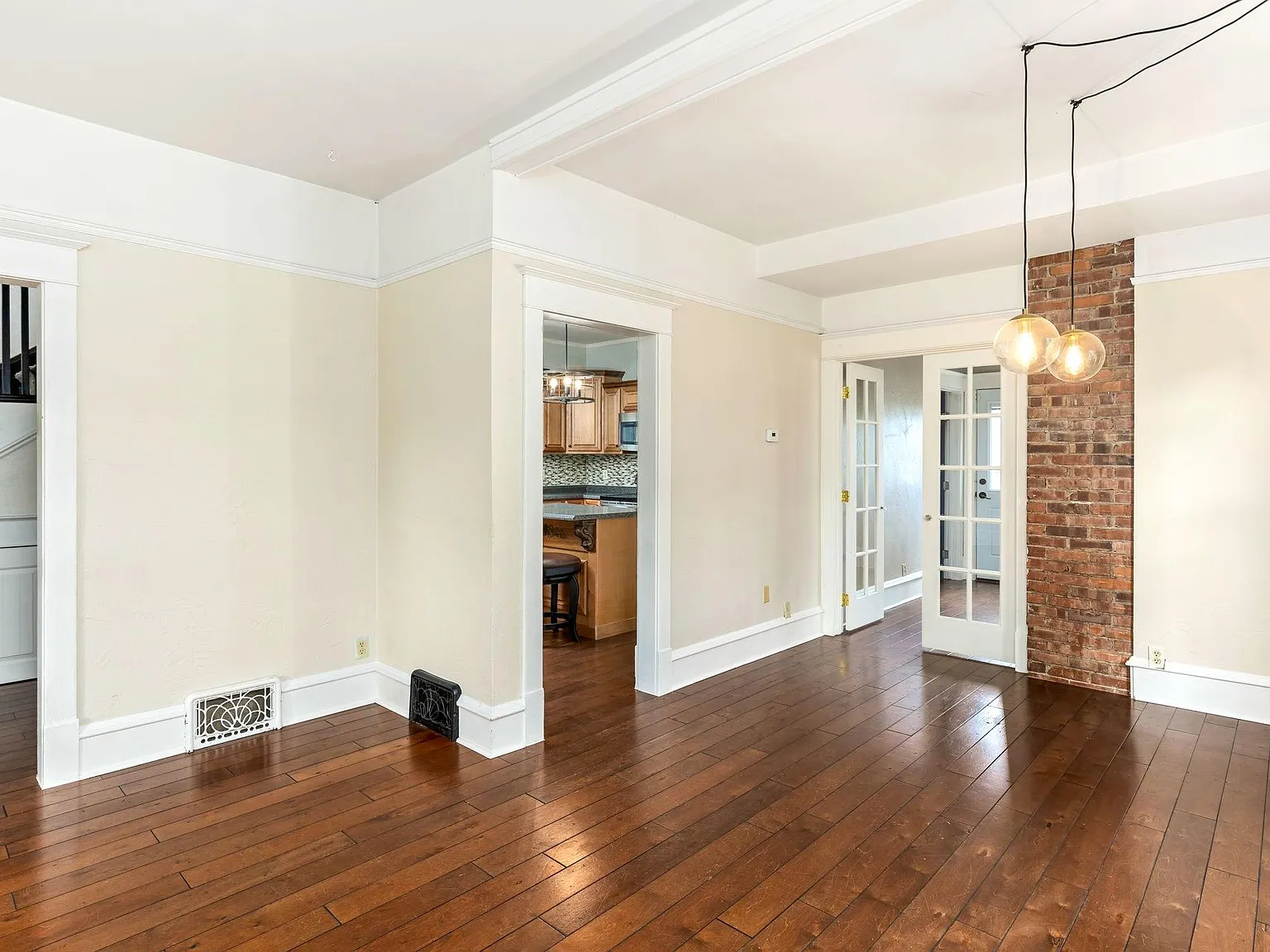 3 bed, 1650 sqft, $1,900 — Photo 3