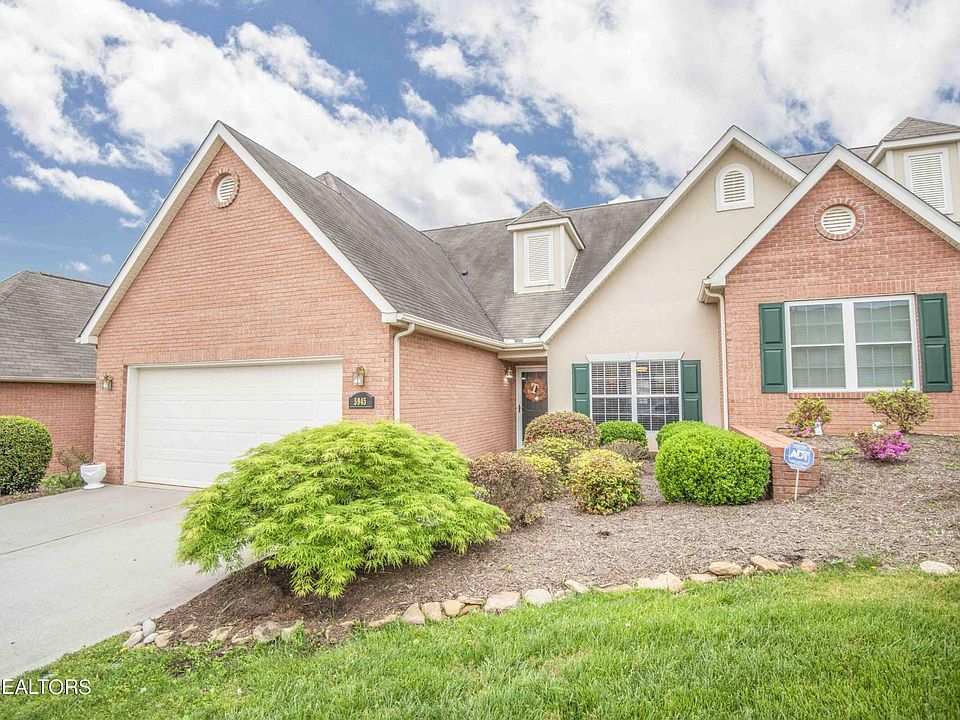 1st image of 5945 Round Hill Ln #8