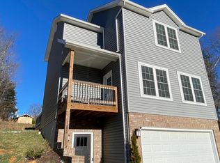 1404 Indian Ridge Rd, Johnson City, TN 37604