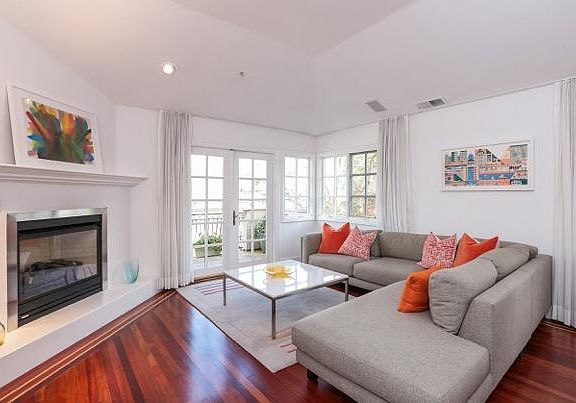 2nd image of 907 Menlo Ave