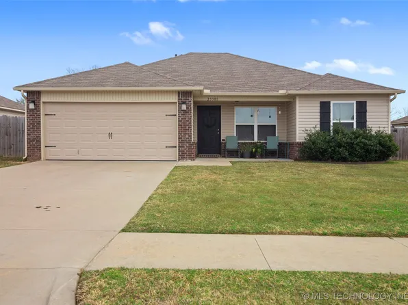 23381 S Donna Ln, Claremore, OK 74019