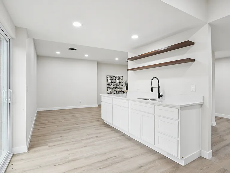 1357 S Lake Sherwood Dr — Photo 31