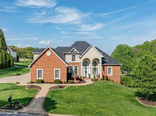 1 Honeysuckle Ct, Johnson City, TN 37615