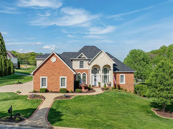 1 Honeysuckle Ct, Johnson City, TN 37615