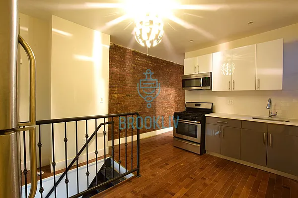 Rented by null | media 1