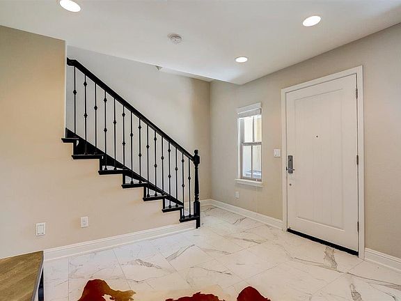 3rd image of 110 Evandale Ave