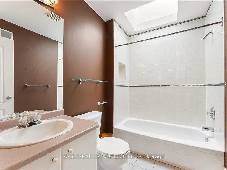 67 Agincourt Dr — Photo 45