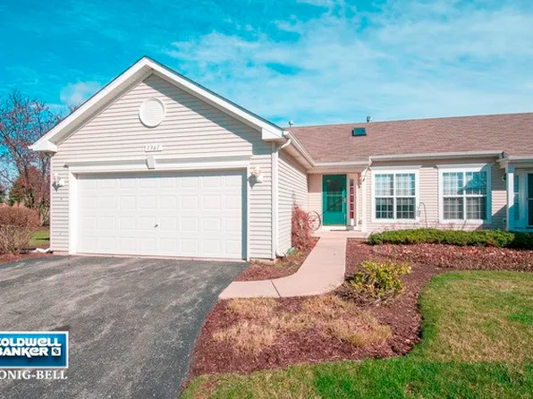 1361 Chestnut Cir, Yorkville, IL 60560