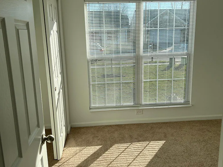 1210 S Aberdeen Dr — Photo 8