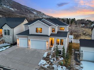 1390 E Orchard Ridge Ln, Kaysville, UT 84037