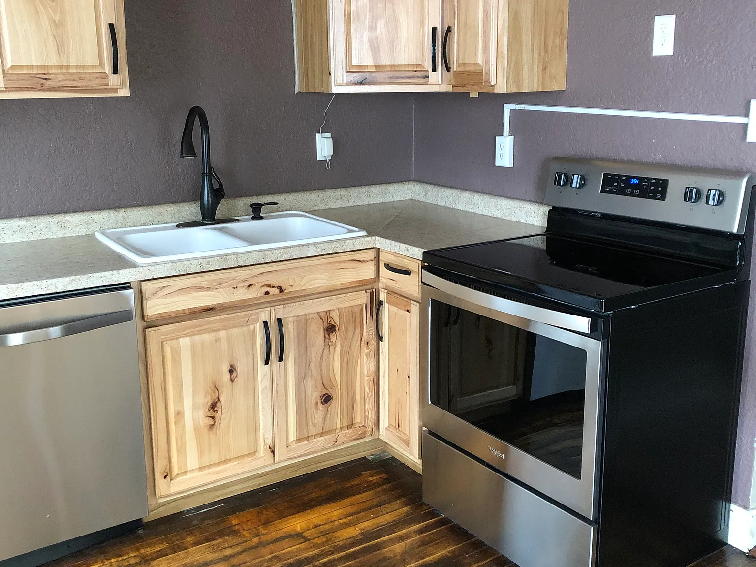 3 bed, $1,560 — Photo 3