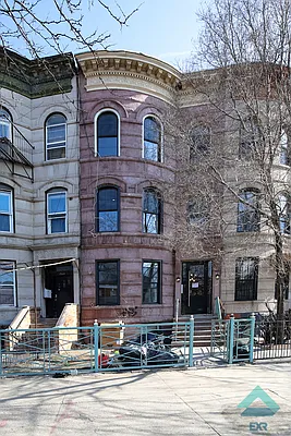 Rented by EXR | media 36