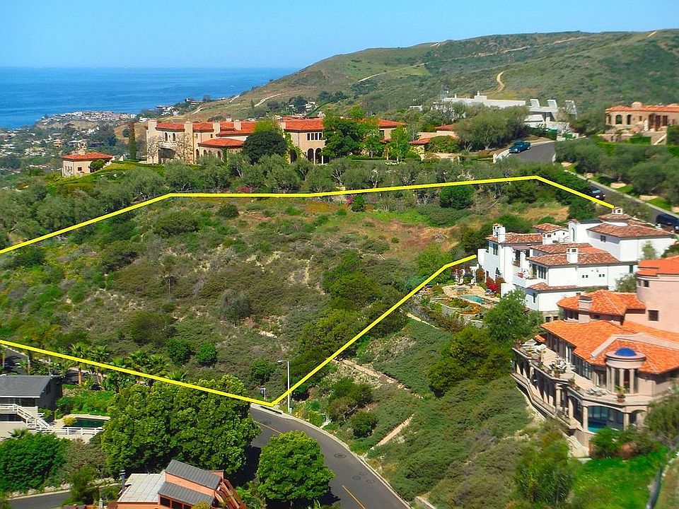 33,541 sq. ft. lot