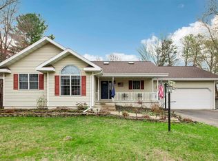 3320 Carney Ave, Marinette, WI 54143