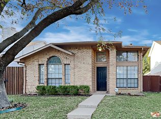 2623 Oak Bend Ln, Dallas, TX 75227