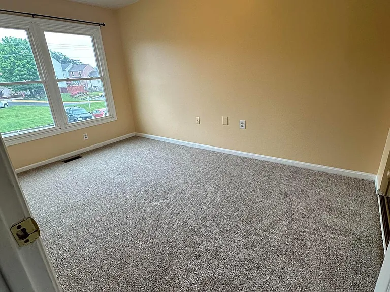 10465 Dylan Pl — Photo 11