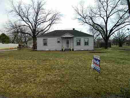 1st image of 3119 Northeast Dr