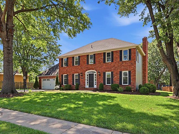 2nd image of 1536 Alvamar Dr