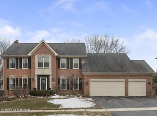 1781 Somerset Ln, Wheaton, IL 60189