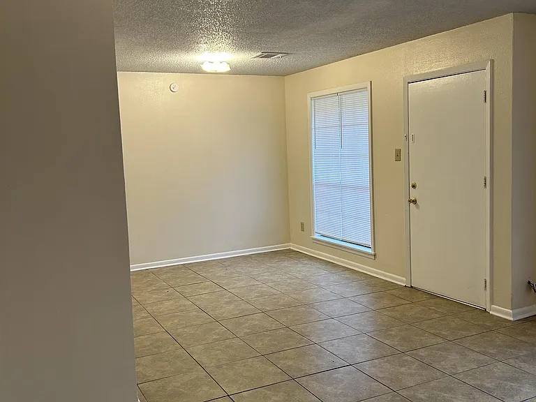 1404 Wyoming Ave — Photo 10