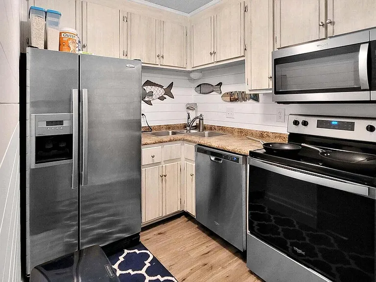 17462 Front Beach Rd #17B — Photo 5