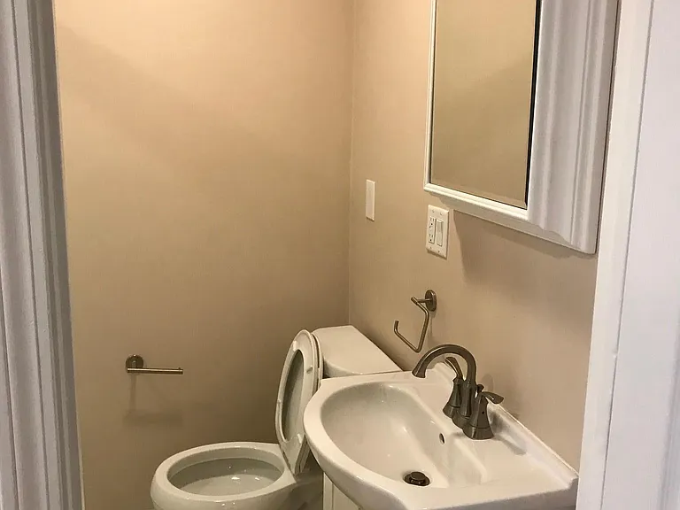 82 Salem St #1F — Photo 9