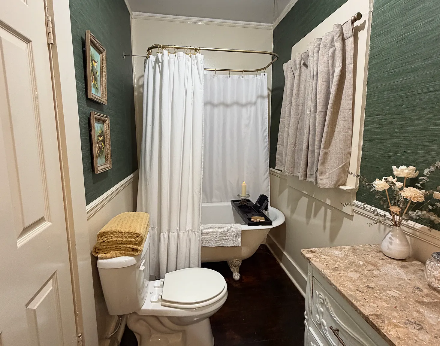 2 bed, 1360 sqft, $2,500 — Photo 2