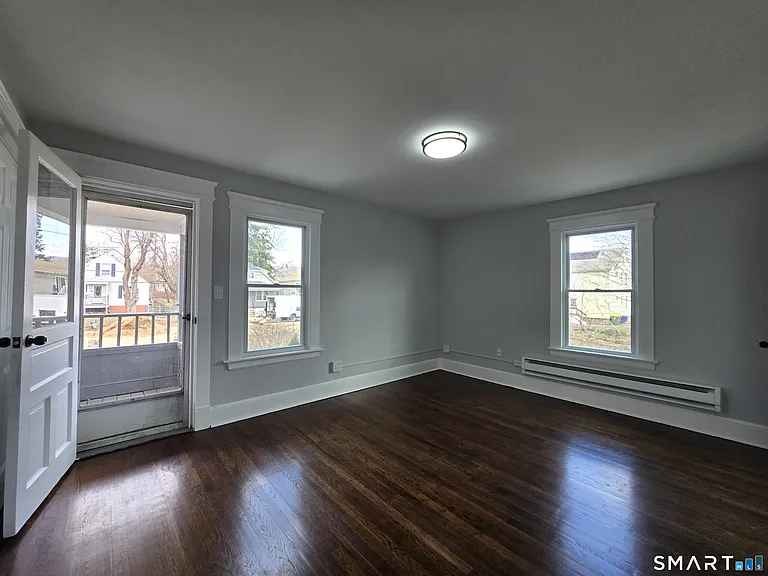 38 Beverly Ave — Photo 6