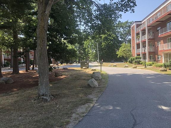 2nd image of 36 Greentree Ln APT 47