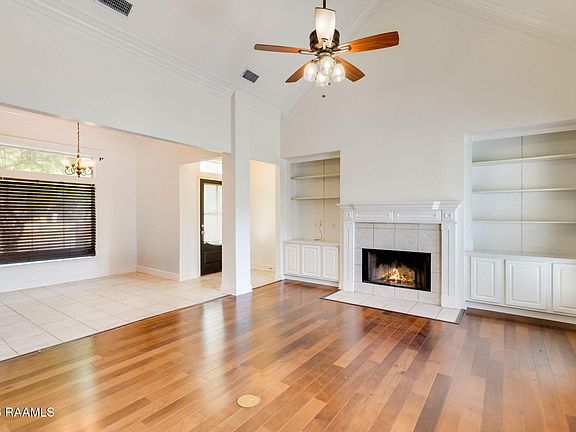 4th image of 514 Pear Tree Cir