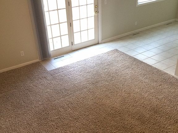 5th image of 1905 Blackthorn Dr