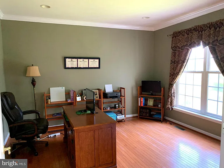 17090 Anns Brook Ct — Photo 6