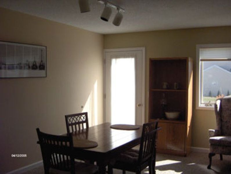 5th image of 72 BELMONT Lane