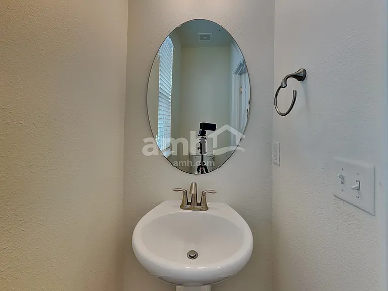 10323 Marsh Edge Ct — Photo 7