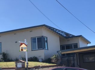 8601 Seneca St, Oakland, CA 94605