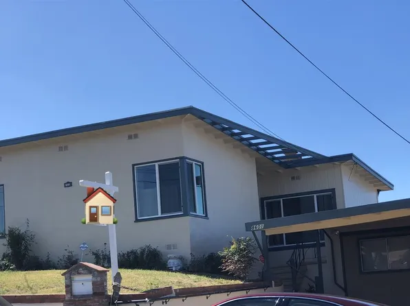 8601 Seneca St, Oakland, CA 94605