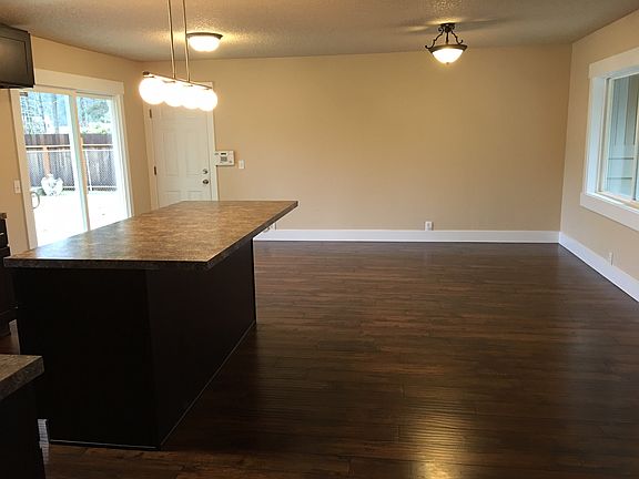 2nd image of 2714 Forest View Ct N