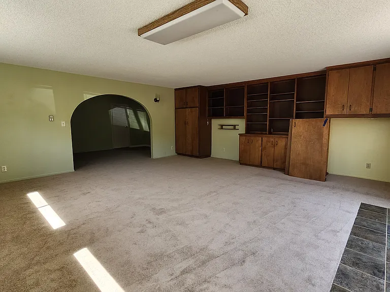 1308 W Lime Ave — Photo 8