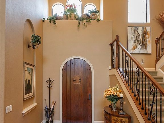3rd image of 1205 Johns Cove Ln