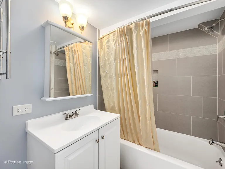 4224 Main St — Photo 14