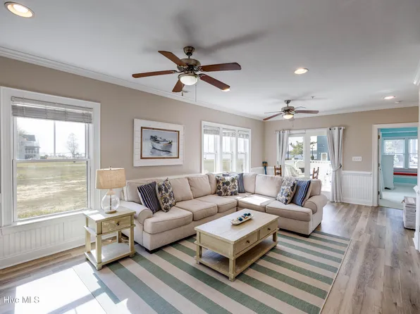 1101 Day Beacon Drive, Belhaven, NC 27810