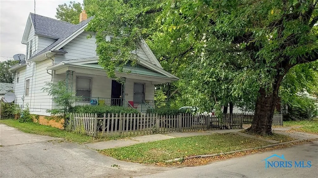 315 E Oakland St photo 1