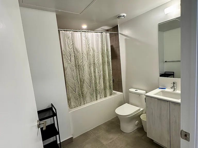 8 Wellesley St W #1612 — Photo 6