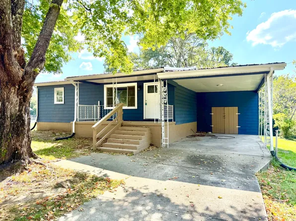 1710 Cumberland Heights Rd, Clarksville, TN 37040