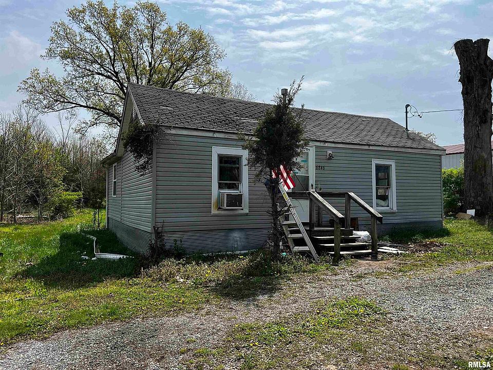 1st image of 6846 1st St E