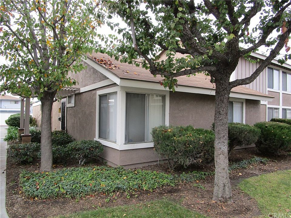 2nd image of 11060 Camden Way