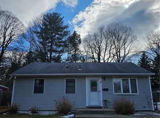 8 Swenson Dr, Wappingers Falls, NY 12590