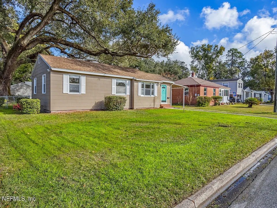 3339 Sylvia St